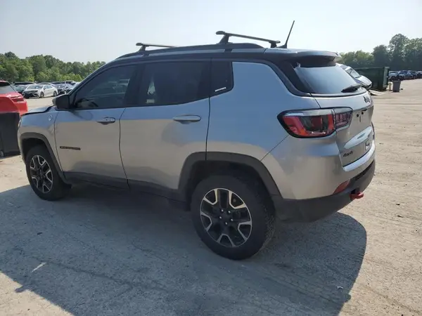3C4NJDDB2KT667874 2019 JEEP COMPASS - Image 2