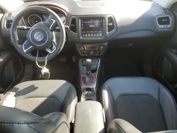 3C4NJDDB2KT713400 2019 JEEP COMPASS - Image 8