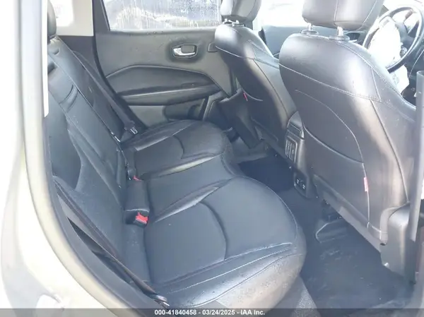 3C4NJDDB2KT716281 2019 JEEP COMPASS - Image 8