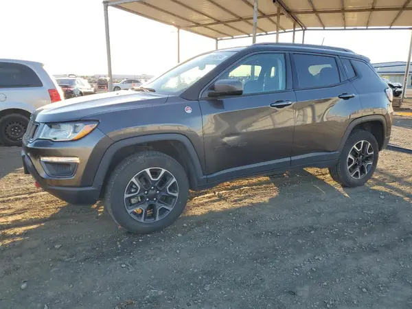 3C4NJDDB2KT722033 2019 JEEP COMPASS - Image 1