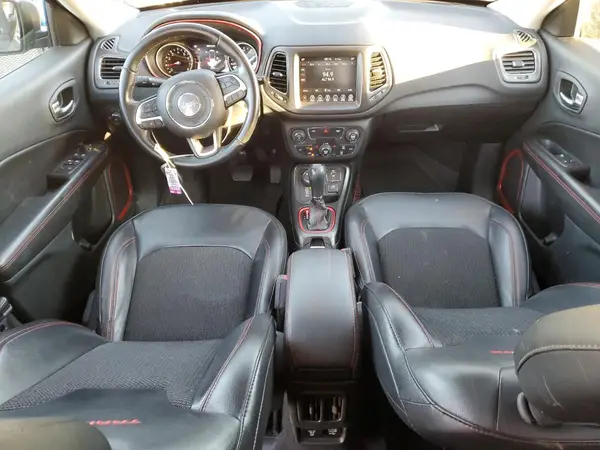 3C4NJDDB2KT722033 2019 JEEP COMPASS - Image 8