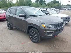 3C4NJDDB2KT733193 2019 JEEP COMPASS