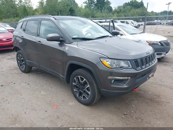 3C4NJDDB2KT733193 2019 JEEP COMPASS - Image 1
