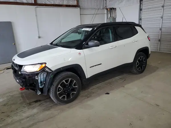 3C4NJDDB2KT739530 2019 JEEP COMPASS - Image 1