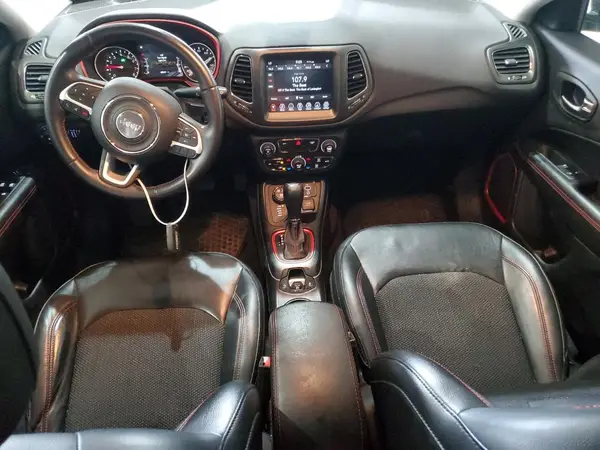 3C4NJDDB2KT739530 2019 JEEP COMPASS - Image 8