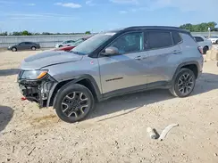 3C4NJDDB2KT739561 2019 JEEP COMPASS