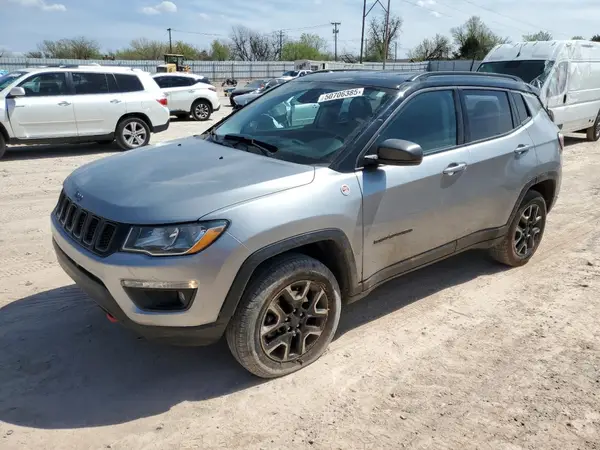 3C4NJDDB2KT739673 2019 JEEP COMPASS - Image 1