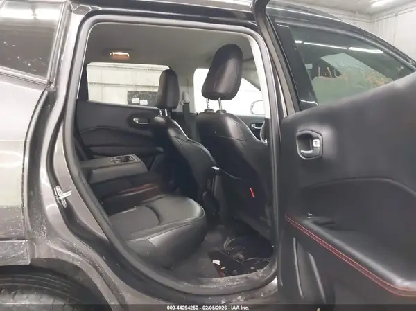 3C4NJDDB2KT739897 2019 JEEP COMPASS - Image 8