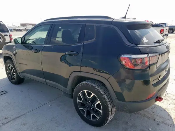 3C4NJDDB2KT765576 2019 JEEP COMPASS - Image 2
