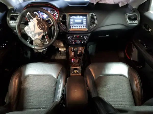 3C4NJDDB2KT775671 2019 JEEP COMPASS - Image 8