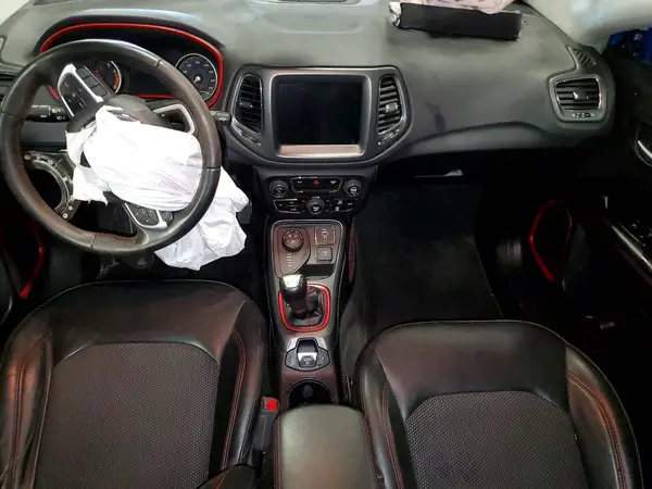 3C4NJDDB2KT776013 2019 JEEP COMPASS - Image 8
