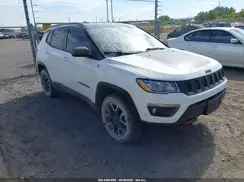 3C4NJDDB2KT785374 2019 JEEP COMPASS