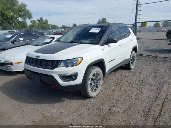 3C4NJDDB2KT785374 2019 JEEP COMPASS - Image 2