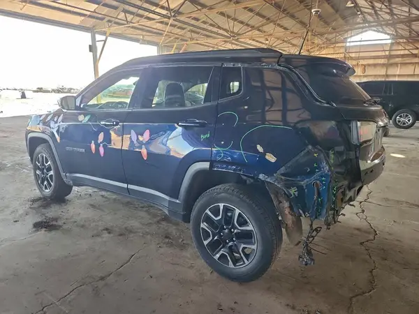 3C4NJDDB2KT785388 2019 JEEP COMPASS - Image 2