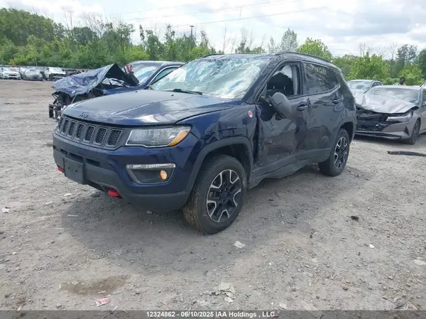 3C4NJDDB2KT786475 2019 JEEP COMPASS - Image 2