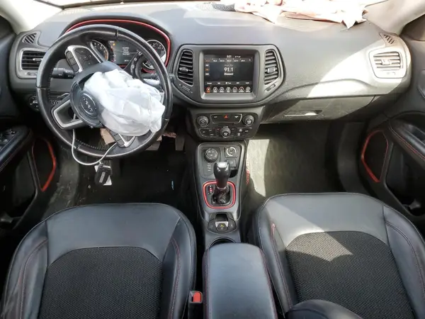 3C4NJDDB2KT799842 2019 JEEP COMPASS - Image 8