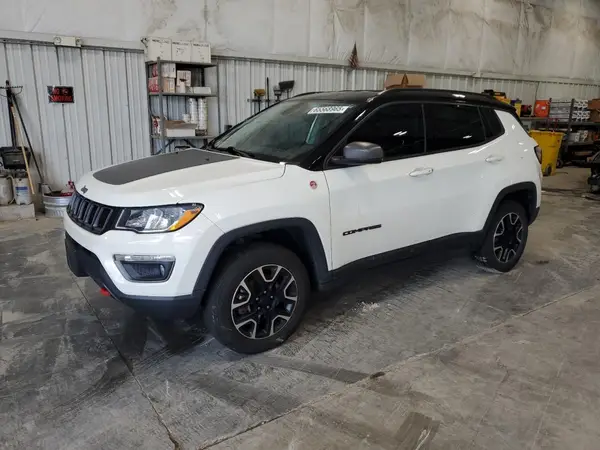 3C4NJDDB2KT835304 2019 JEEP COMPASS - Image 1