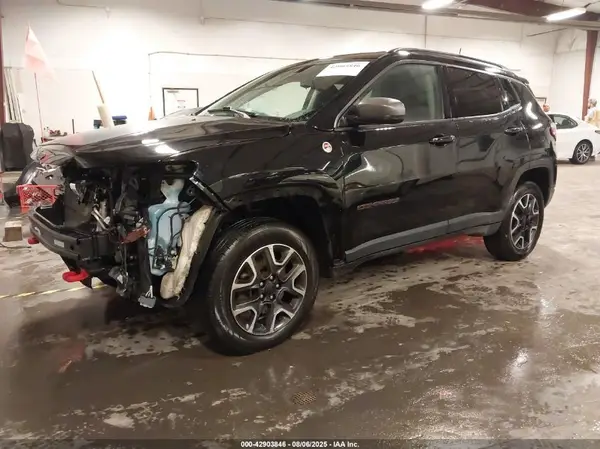3C4NJDDB2KT838235 2019 JEEP COMPASS - Image 2