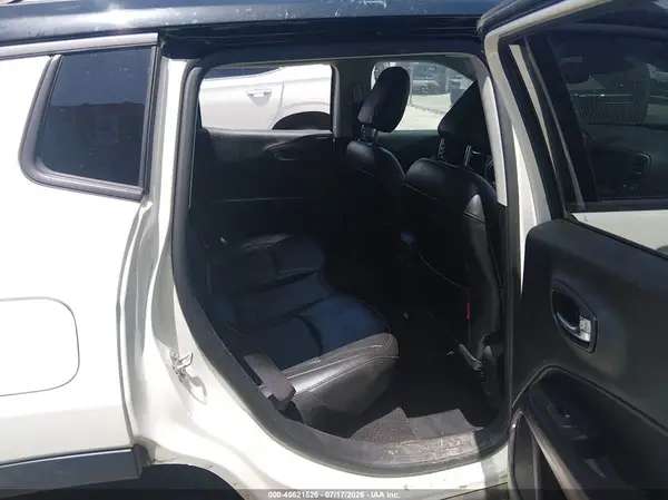 3C4NJDDB2LT125434 2020 JEEP COMPASS - Image 8