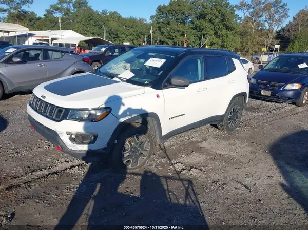 3C4NJDDB2LT163469 2020 JEEP COMPASS - Image 2