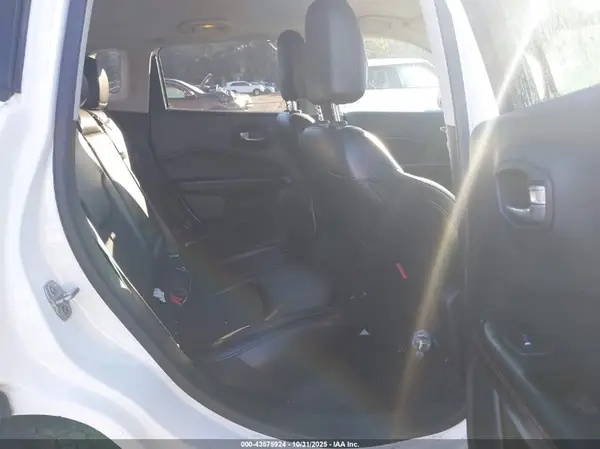 3C4NJDDB2LT163469 2020 JEEP COMPASS - Image 8