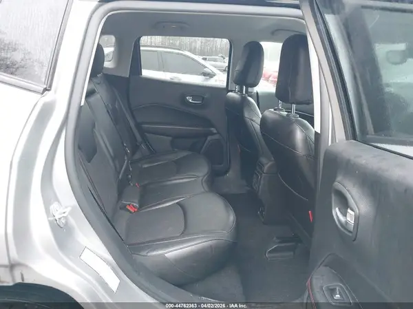 3C4NJDDB2LT166937 2020 JEEP COMPASS - Image 8