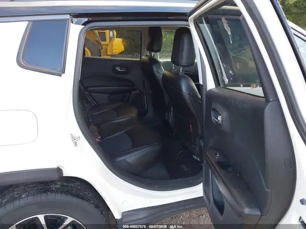 3C4NJDDB2LT167196 2020 JEEP COMPASS - Image 8