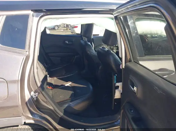3C4NJDDB2LT232757 2020 JEEP COMPASS - Image 8