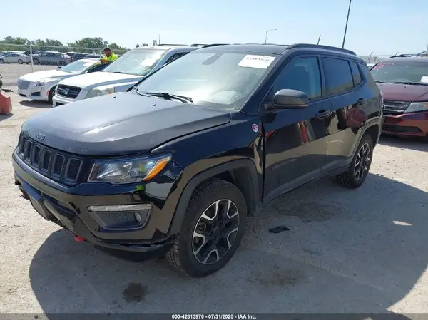 3C4NJDDB2LT233312 2020 JEEP COMPASS - Image 2