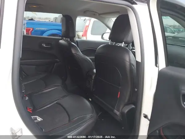 3C4NJDDB2MT511840 2021 JEEP COMPASS - Image 8