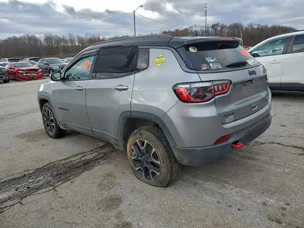 3C4NJDDB2MT520358 2021 JEEP COMPASS - Image 2