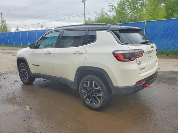 3C4NJDDB2MT529352 2021 JEEP COMPASS - Image 2