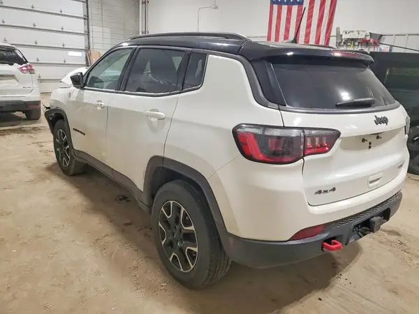 3C4NJDDB2MT576820 2021 JEEP COMPASS - Image 2
