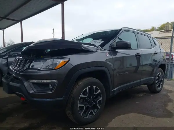 3C4NJDDB2MT600596 2021 JEEP COMPASS - Image 2