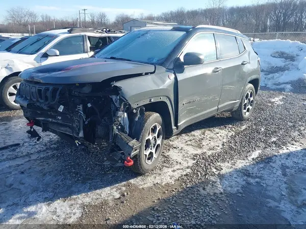 3C4NJDDB2NT106109 2022 JEEP COMPASS - Image 2