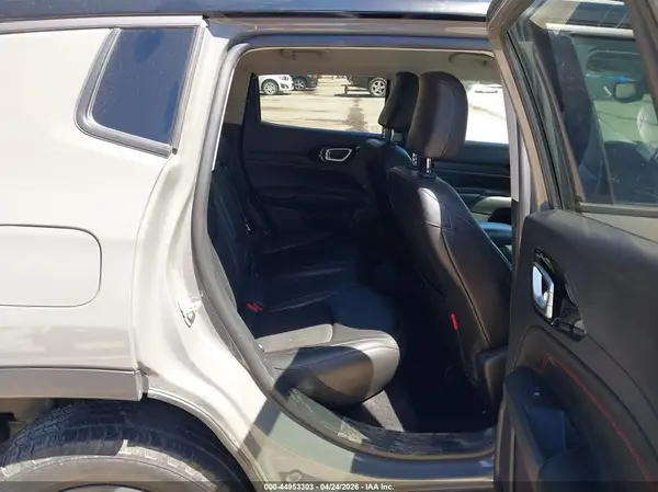 3C4NJDDB2NT108779 2022 JEEP COMPASS - Image 8