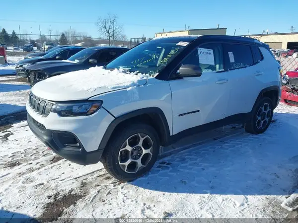 3C4NJDDB2NT115702 2022 JEEP COMPASS - Image 2