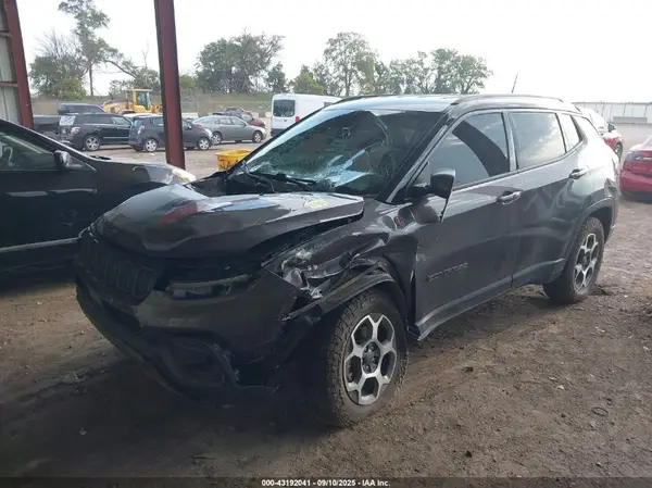 3C4NJDDB2NT146397 2022 JEEP COMPASS - Image 2