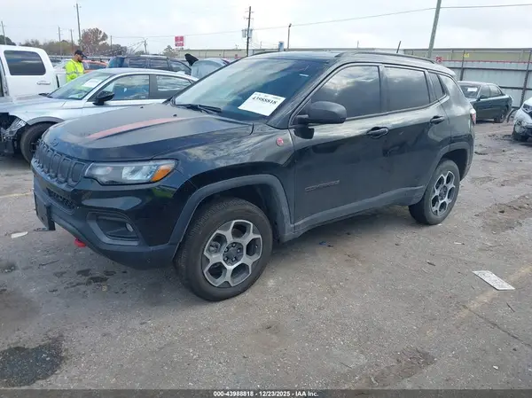 3C4NJDDB2NT158923 2022 JEEP COMPASS - Image 2