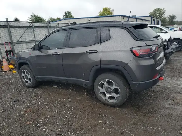 3C4NJDDB2NT175981 2022 JEEP COMPASS - Image 2