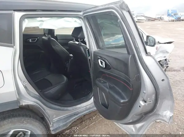 3C4NJDDB2NT192151 2022 JEEP COMPASS - Image 8