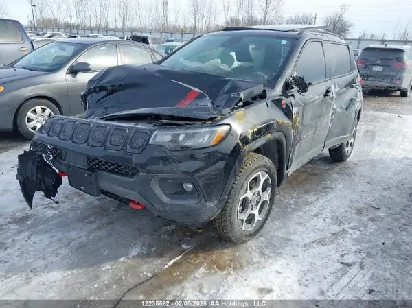 3C4NJDDB2NT220501 2022 JEEP COMPASS - Image 2
