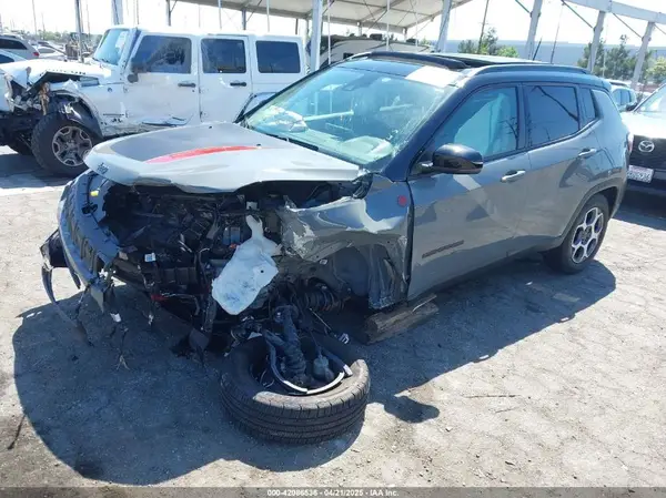 3C4NJDDB2NT224046 2022 JEEP COMPASS - Image 2