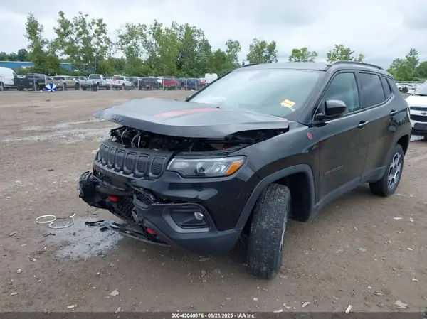 3C4NJDDB2NT233197 2022 JEEP COMPASS - Image 2
