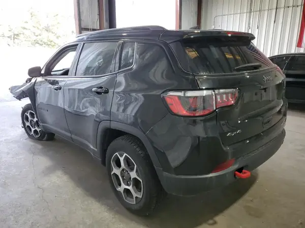 3C4NJDDB2NT236701 2022 JEEP COMPASS - Image 2