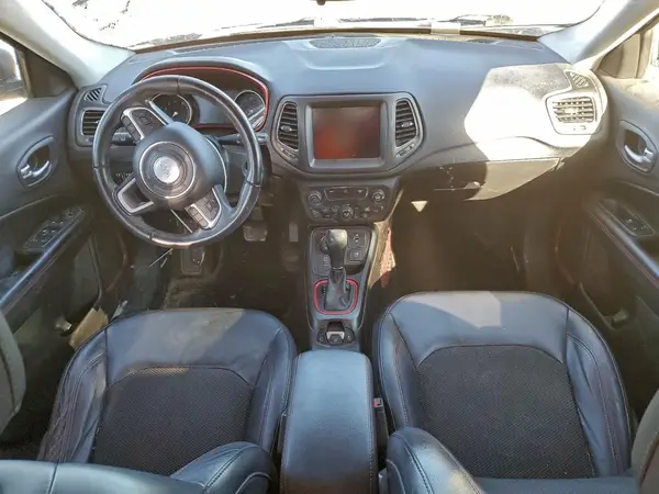 3C4NJDDB3HT666001 2017 JEEP COMPASS - Image 8