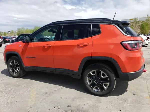 3C4NJDDB3HT671036 2017 JEEP COMPASS - Image 2