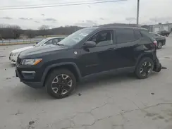 3C4NJDDB3JT114262 2018 JEEP COMPASS