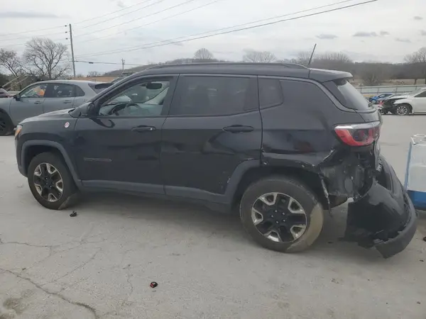 3C4NJDDB3JT114262 2018 JEEP COMPASS - Image 2