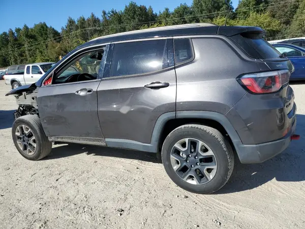 3C4NJDDB3JT129182 2018 JEEP COMPASS - Image 2
